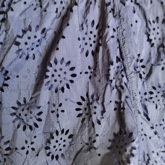 Aerie Chill Play Move Running Shorts With Crepe Layer Flower Cut Outs sz S - Picture 5 of 8